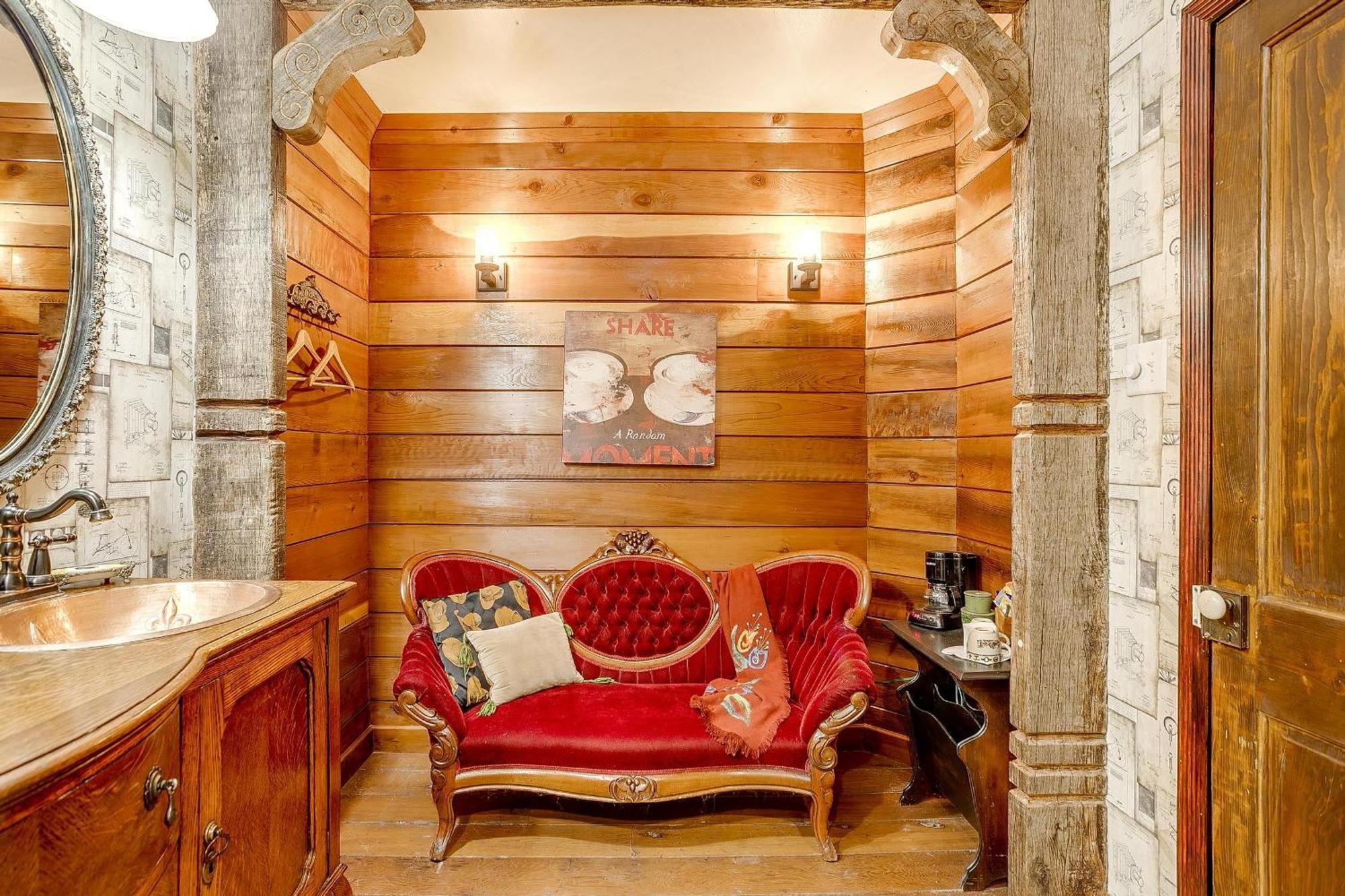 The Gallery House Boutique Hotel Stephenville Buitenkant foto