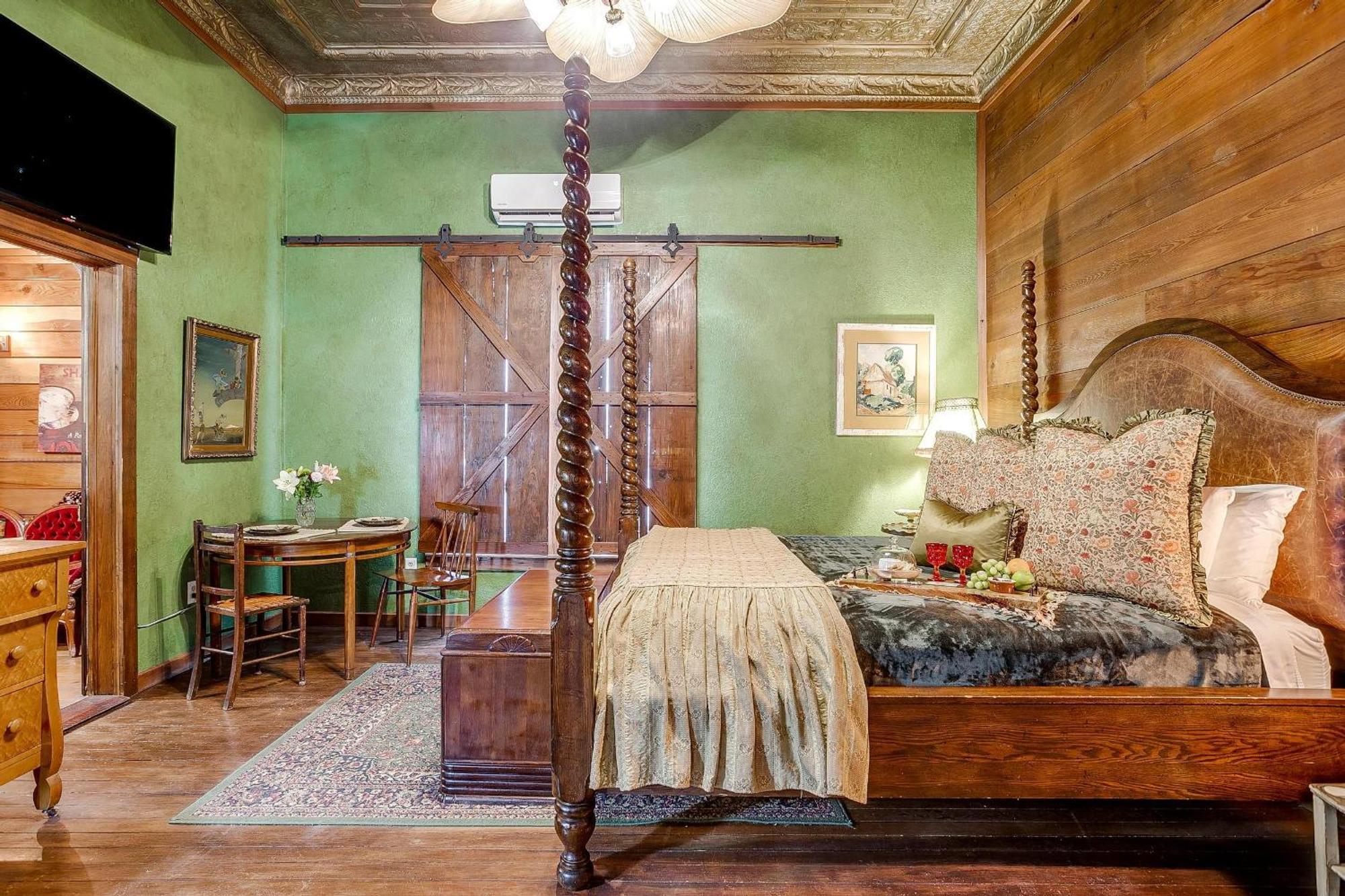 The Gallery House Boutique Hotel Stephenville Buitenkant foto