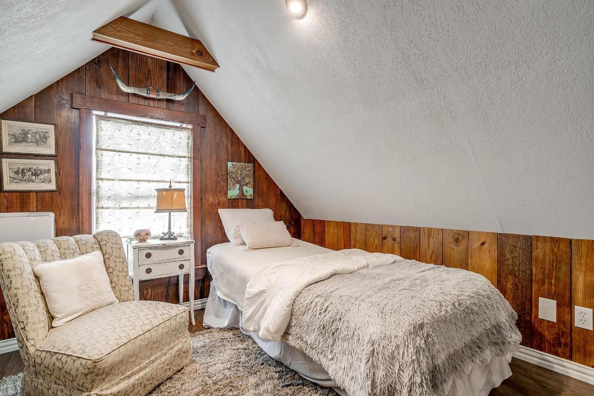 The Gallery House Boutique Hotel Stephenville Buitenkant foto